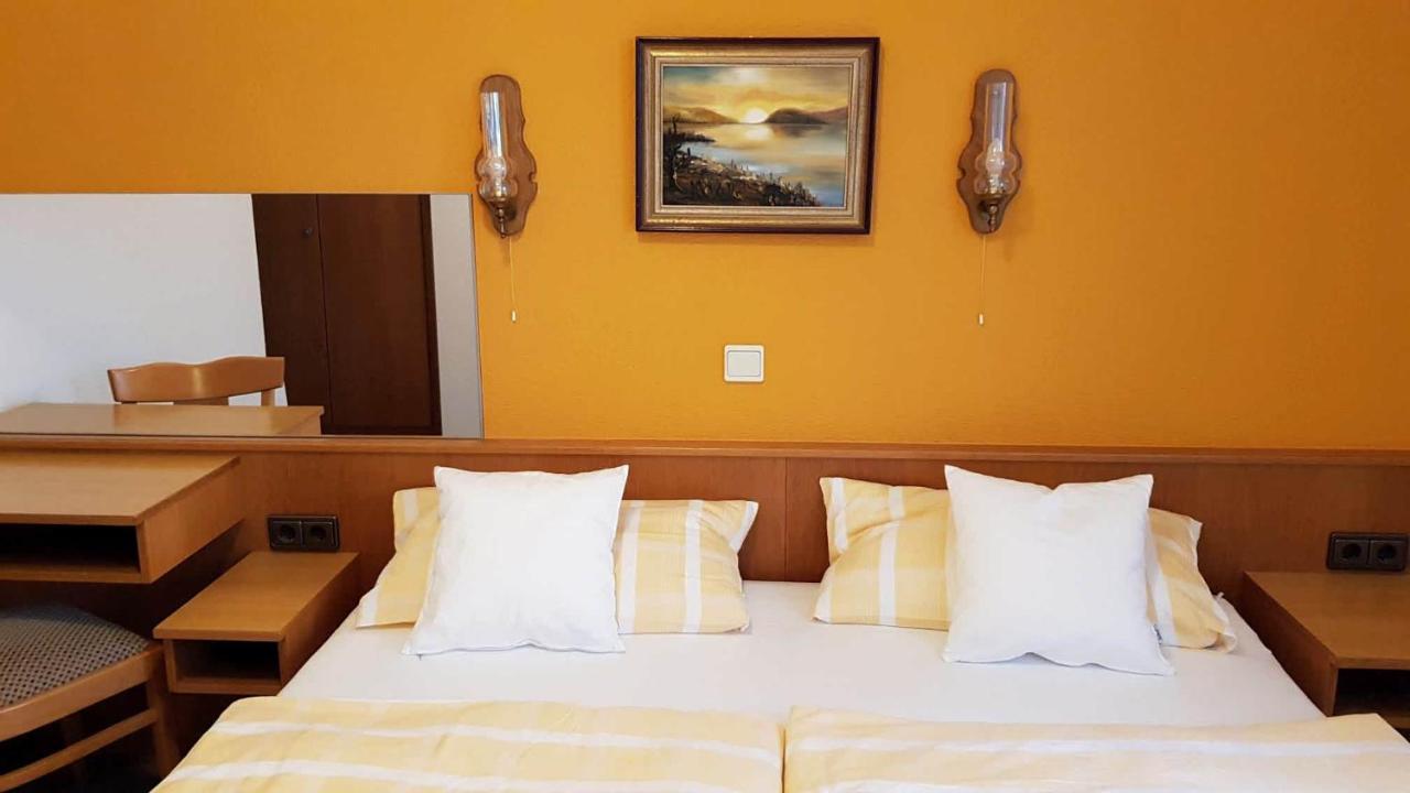 Brunnenputzer Pension Restaurant Kulsheim Екстериор снимка