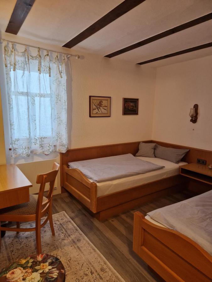 Brunnenputzer Pension Restaurant Kulsheim Екстериор снимка